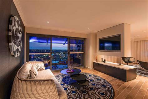 star city accommodation darling harbour.